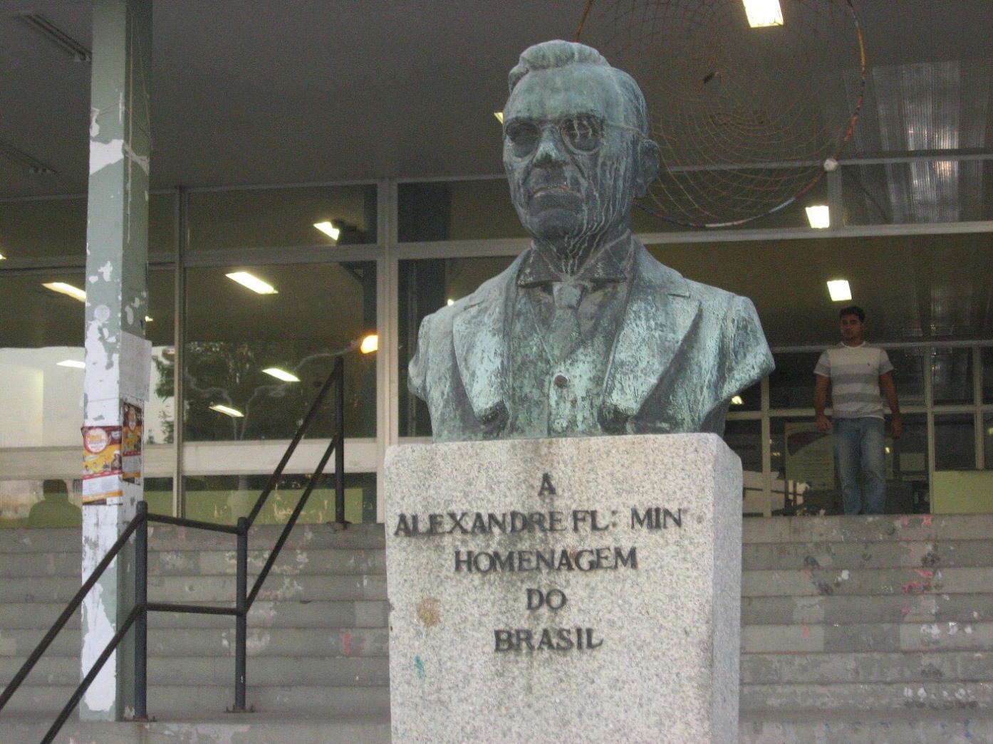 Alexander%20Fleming%27s%20bust%20%286%29.JPG